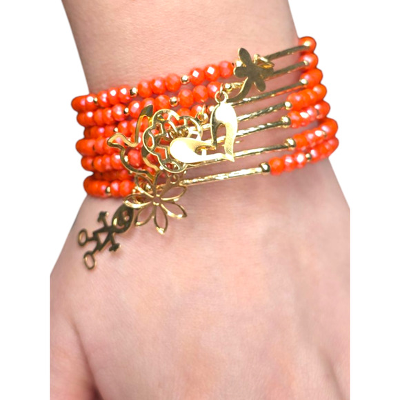 Rubylishious
Handmade orange bead bracelet with memory Wire
One size
Has kid, - Picture 2 of 2